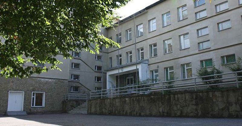 фотография фасада школы